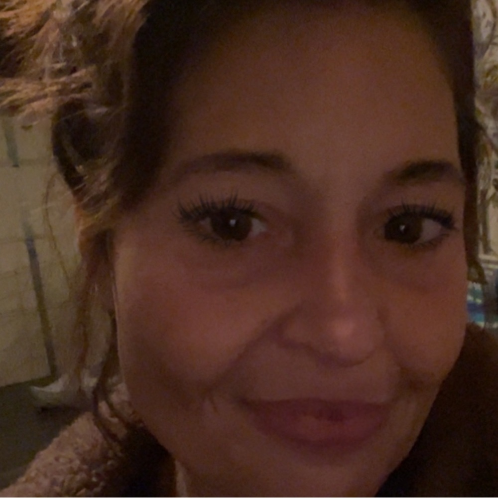 Meet your Posher, Renee
